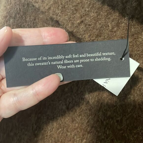 Banana Republic Alpaca blend sweater - Picture 6 of 7